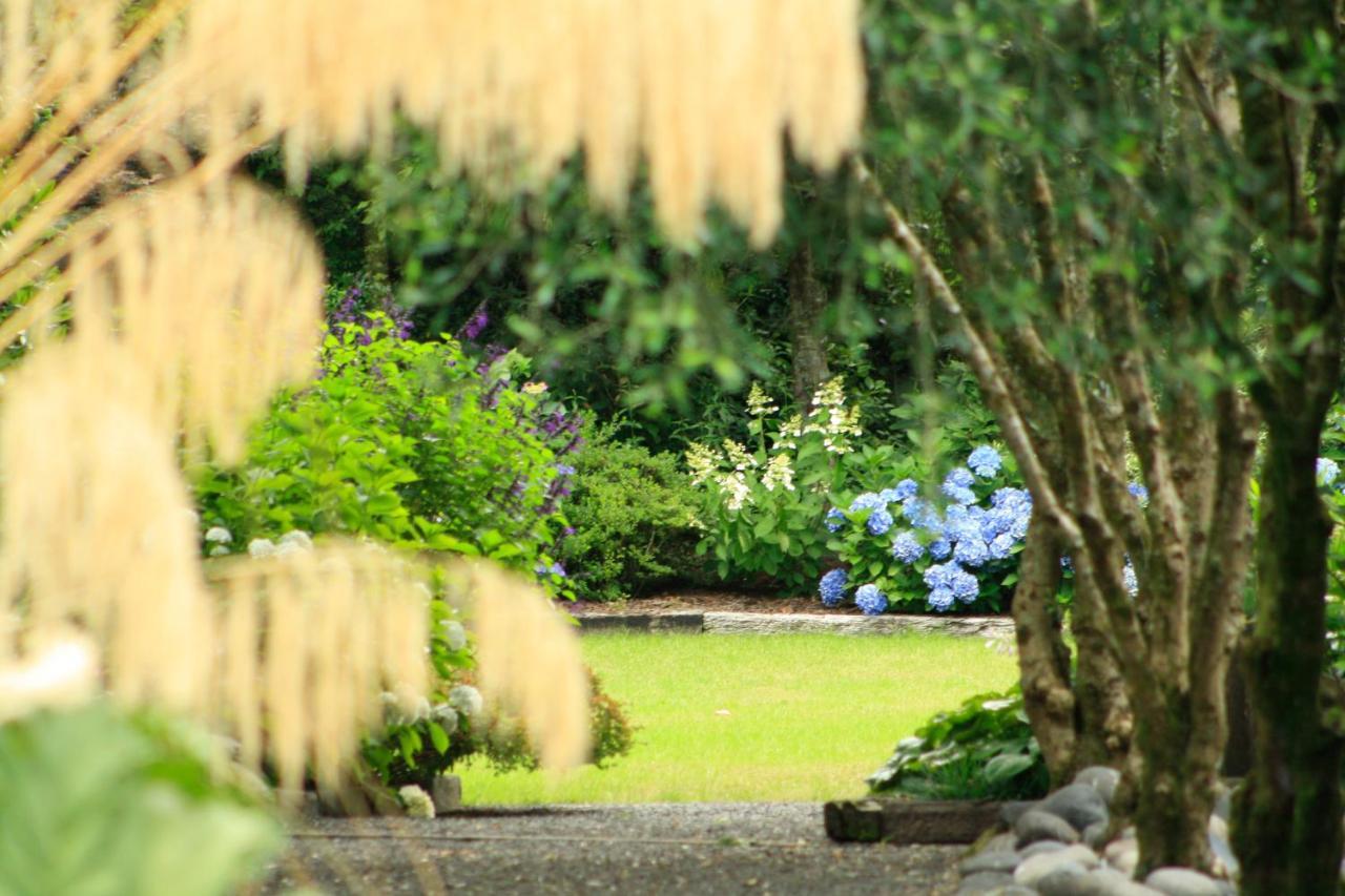 Bradleys Garden Bed And Breakfast Taumarunui Exterior foto