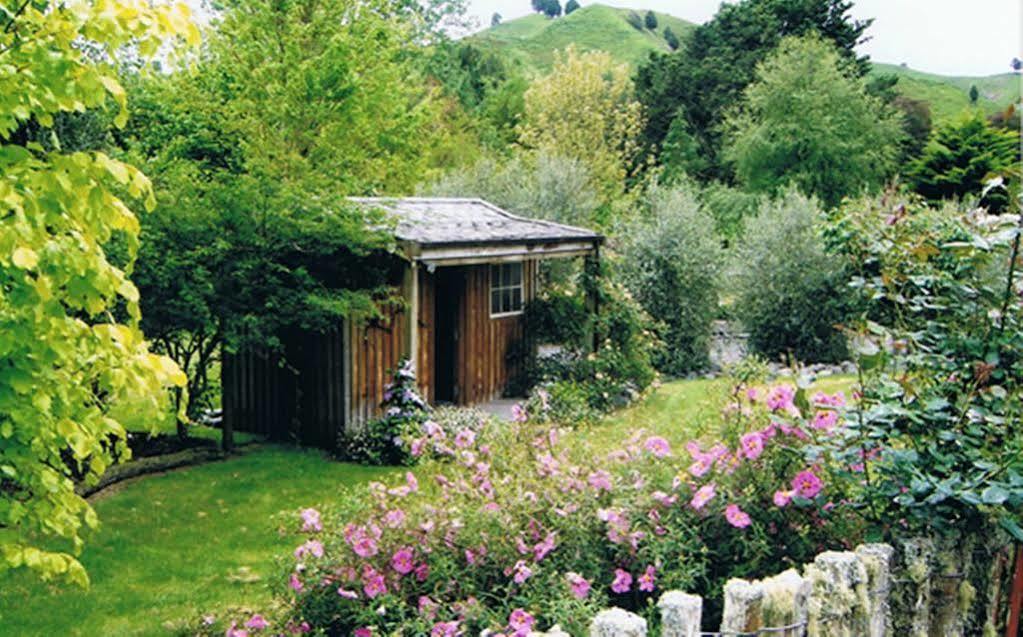 Bradleys Garden Bed And Breakfast Taumarunui Exterior foto